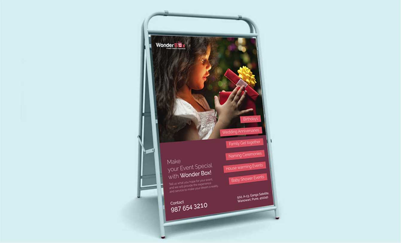 Standee